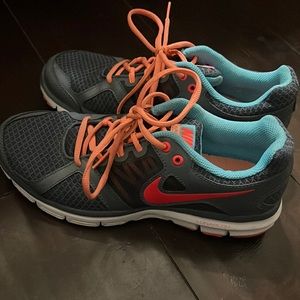Women’s Nike shoes